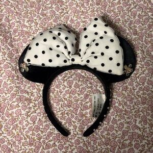 Disney Bauble Bar Black Velvet Minnie Ears Headband